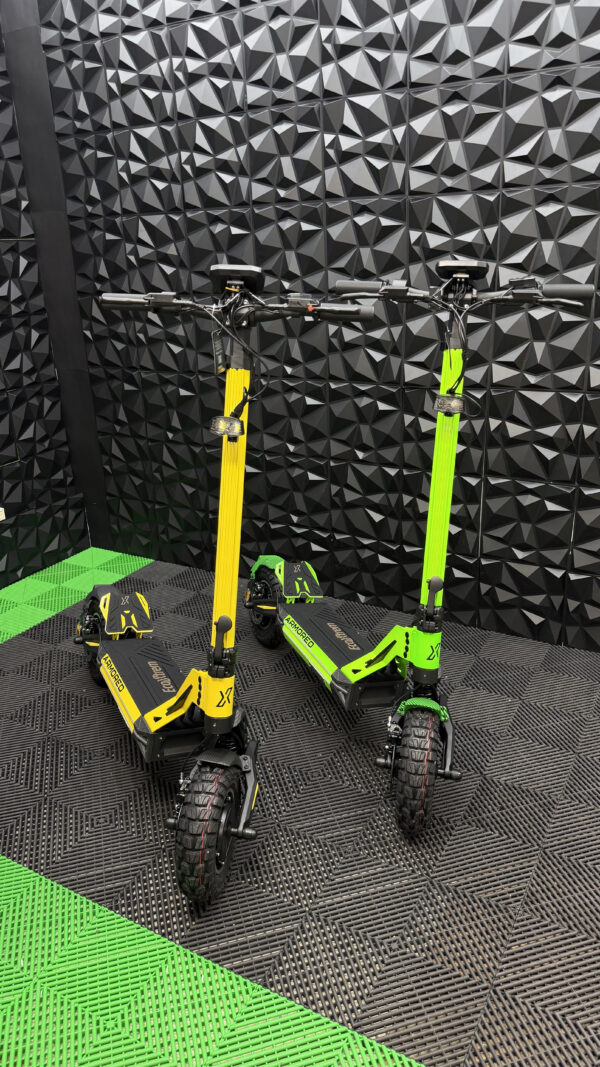 Patinete Eléctrico Ecoxtrem M41 Armored Dual EDICIÓN ESPECIAL(DGT)